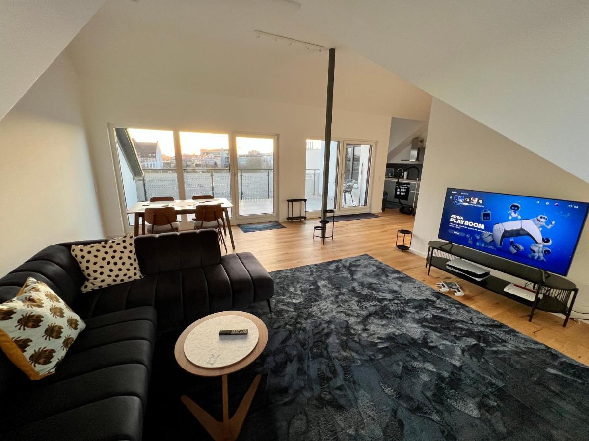 Apartment Lili-ps5-terrace-view-bright-kitchen-2xbedroom Offenbach am Main